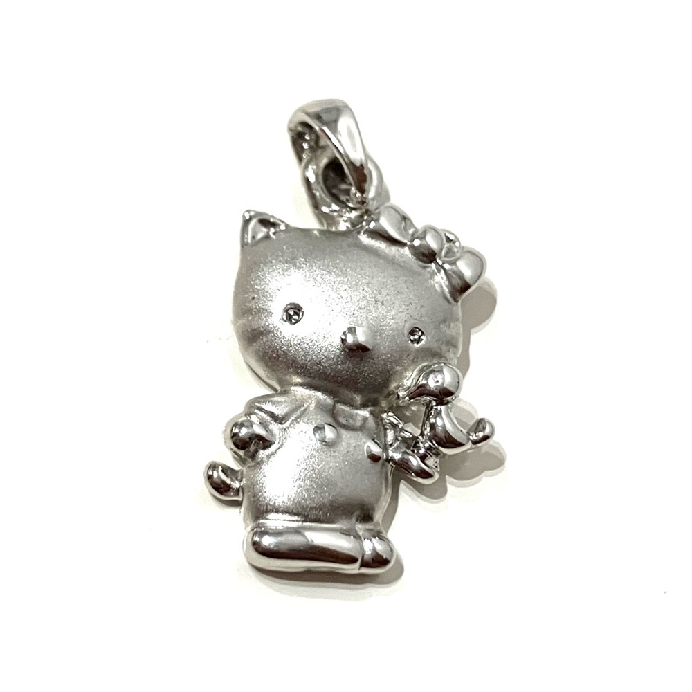 Silver Tone Hello Kitty Pendant - Picture 2 of 6